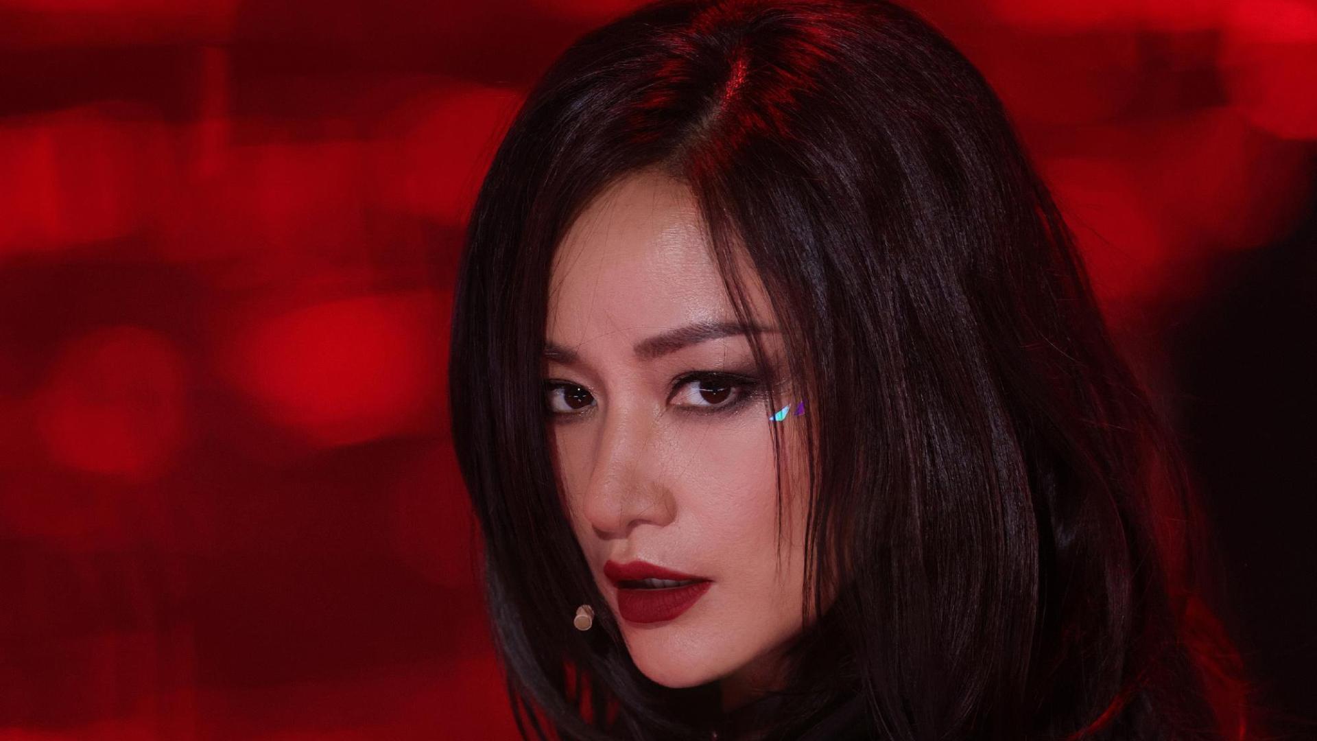 |这一次，52岁“飒姐”瞿颖惊艳众人，只因她的3个青春秘诀