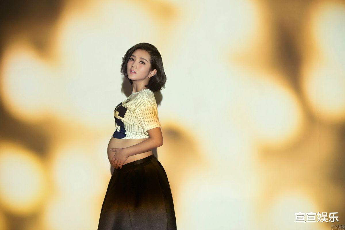 何洁|7位超女现状:李宇春重病缠身,何洁卑微跪求上浪姐,张靓颖被骗6亿