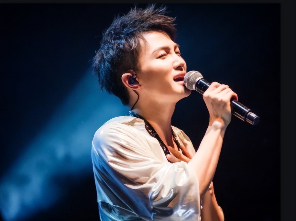 逼那英定居国外的四大“恶人”:刀郎第二,周深第四,第一想不到