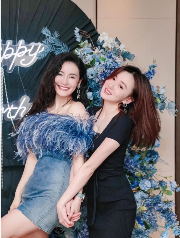 姚笛|姚笛参加孙晶晶生日宴会，与江铠同罕见同框，近照消瘦认不出