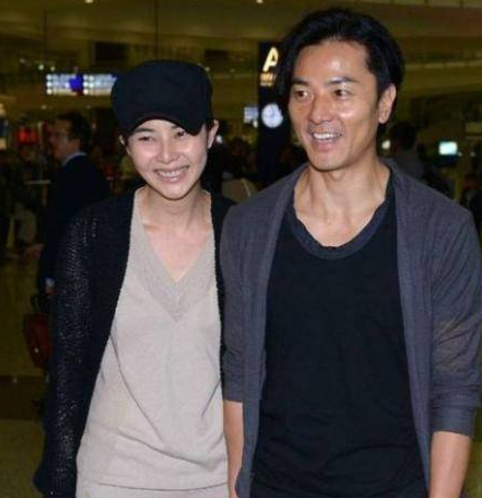 郑伊健|陈冠希四十二岁与佳人共舞，郑伊健五十五岁，陪伴妻子在东京安家