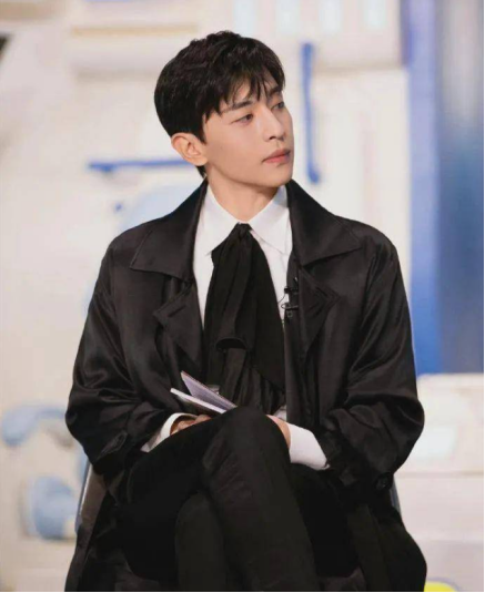 封杀一年后 邓伦的近况令人担忧.