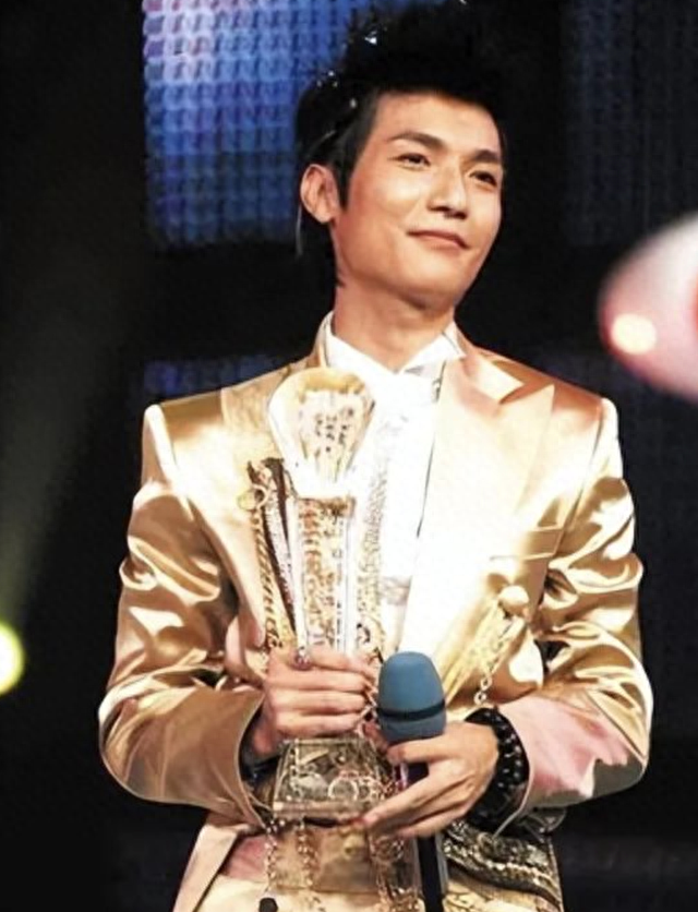 歌手陈楚生：我这辈子最幸运的事，就是娶了相恋13年才结婚的妻子