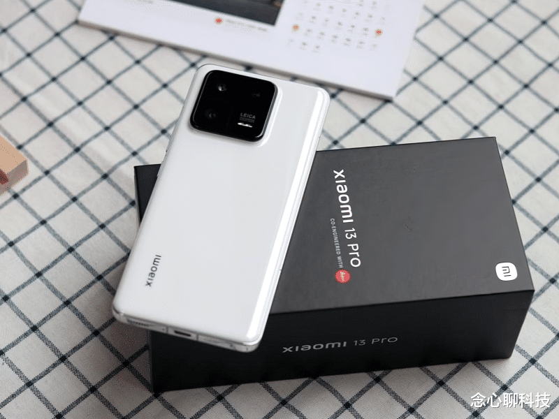 小米科技|预算5000元-6000元，这3台手机闭眼买就行