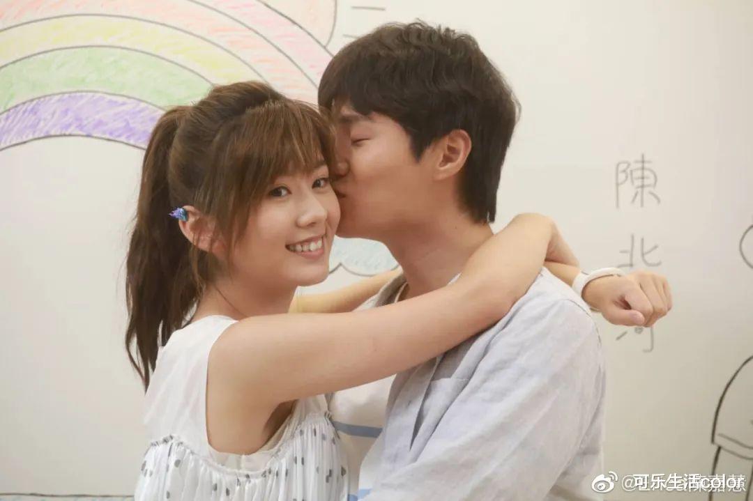 陈嘉慧“路氏正骨”后遗症爆发?蔡思贝、游嘉欣晒靓身材,佢穿冷衫险中暑晕低~