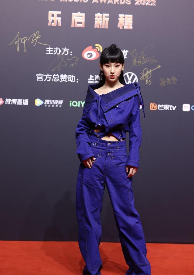 阿娇|杨丞琳阿娇孟美岐于文文红毯争艳!众多美女太性感撩人