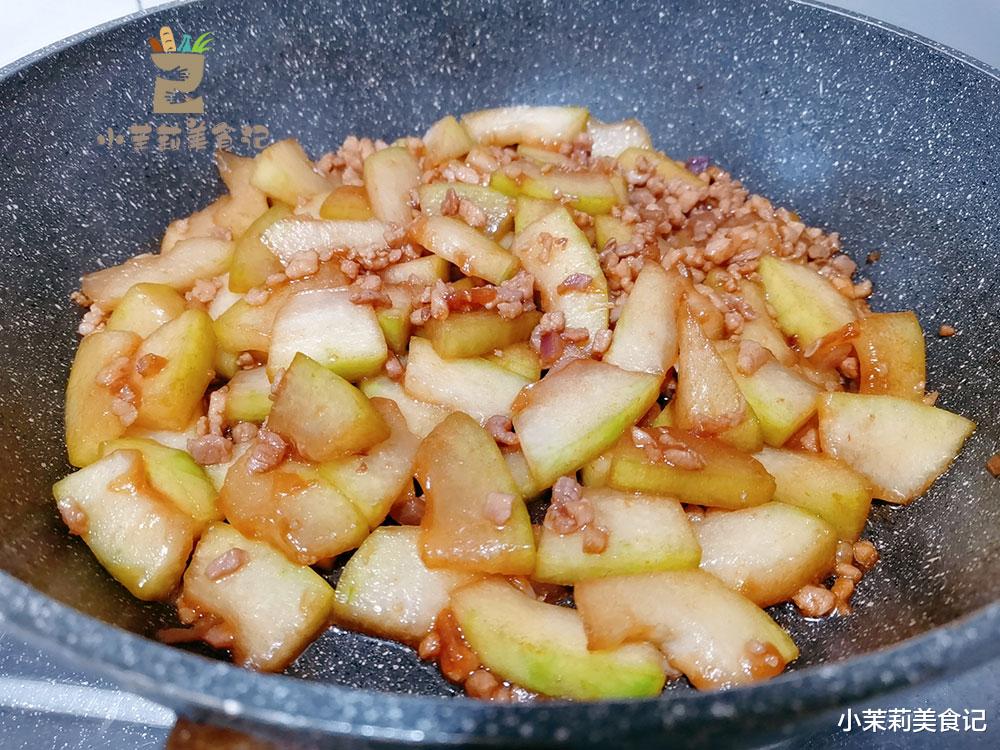 肝脏|蔬菜中“嘌呤炸弹”被公布,提醒中老年少碰4样,或帮你远离痛风