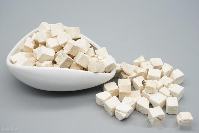 中成药|阳了之后总是吐白粘痰,分享一剂化痰中成药,痰去人安