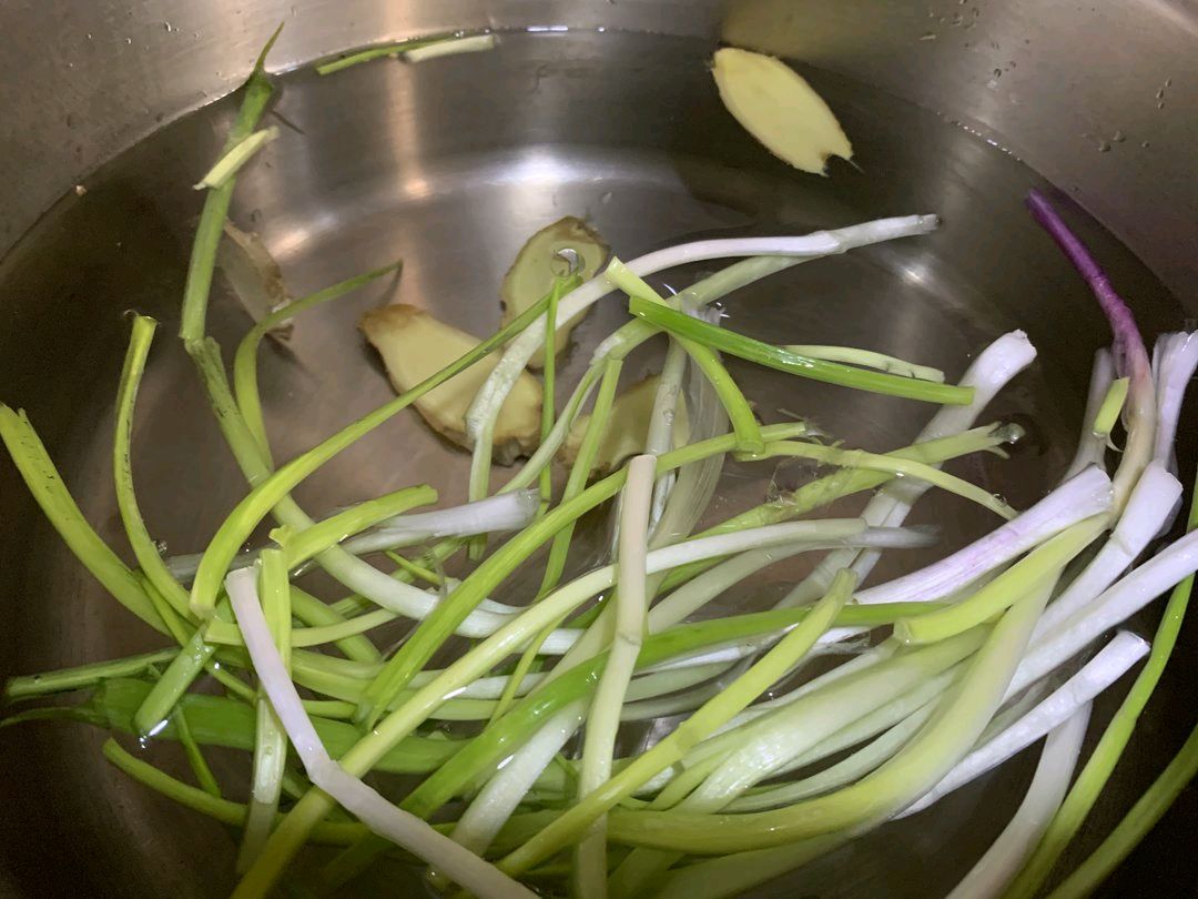 白切鸡|舌尖上的经典:白切鸡,一道带有历史温度的美味!