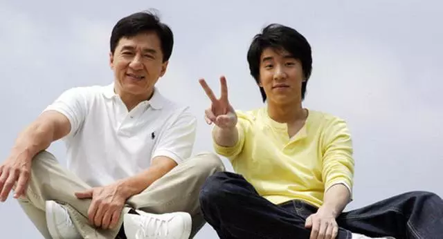 成龙用时间证明自己人生最大的败笔,两个孩子,一个正常人都没?