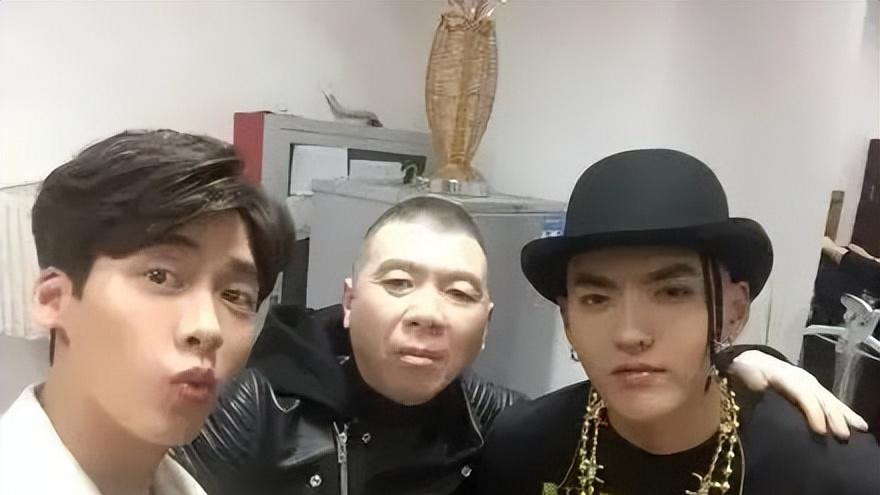 湾湾|“鲜肉狙击手”胡湾湾的瓜，远比你想象的更复杂！