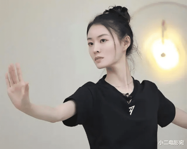 |《浪姐4》三公舞台结束,吴倩未淘汰冲上热搜,第一名太狠了