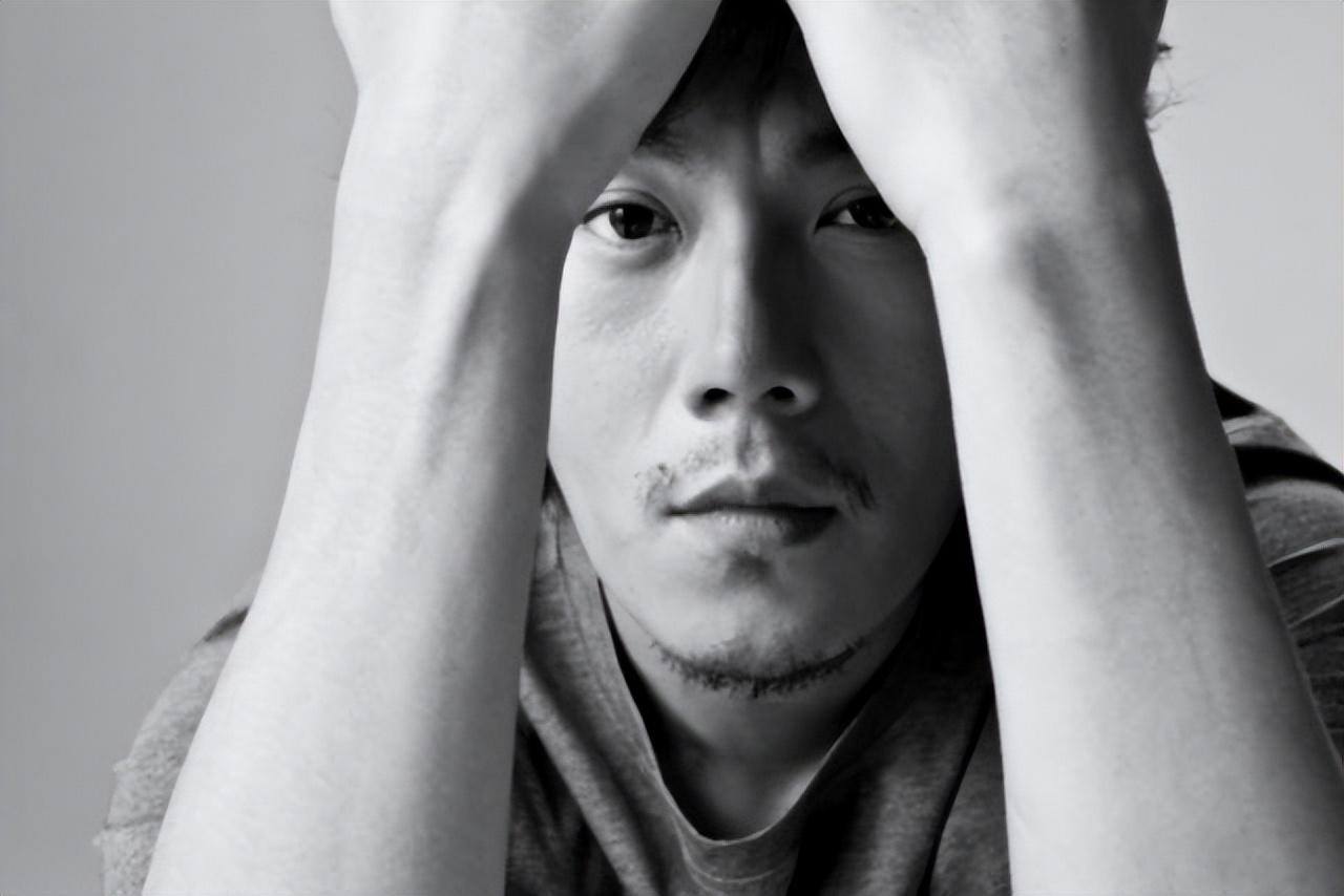 45岁“无人敢惹”的秦昊，再一次给娱乐圈敲响警钟