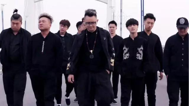 6位分道扬镳的网红,师徒闹掰惨遭被刺,利益分配不均员工跑路