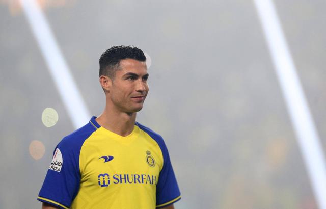 c罗拿到沙特联赛2月最佳球员奖项:霸道总裁露出灿烂的微笑 - 体育资讯