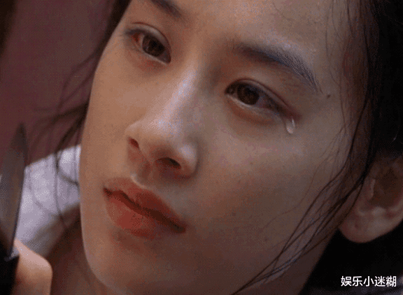 杨子|黄圣依杨子真离了?杨子抚摸汪小菲手,文案暗藏深意