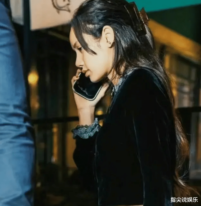 曝疯马秀后Lisa陪LV三公子吃饭，新妆容像菲佣，满脸憔悴眼无神