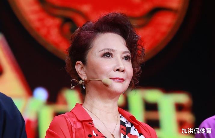 蔡明|原来他就是蔡明儿子,37岁仍未婚未育,是蔡明的骄傲更是她的心病