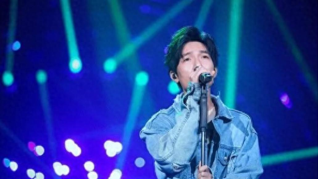 陈楚生：害湖南卫视颜面尽失，遭索赔227亿违约金，如今为何低头