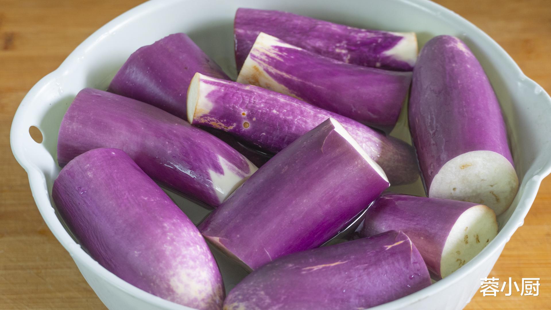 |建议女人,多善待自己,少喝奶茶多吃6道菜,脸色红润,精神饱满