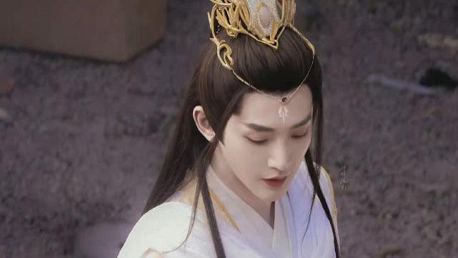 合理怀疑邓为（涂山璟）谎报身高了，公主抱杨紫（小夭）秒变公主端