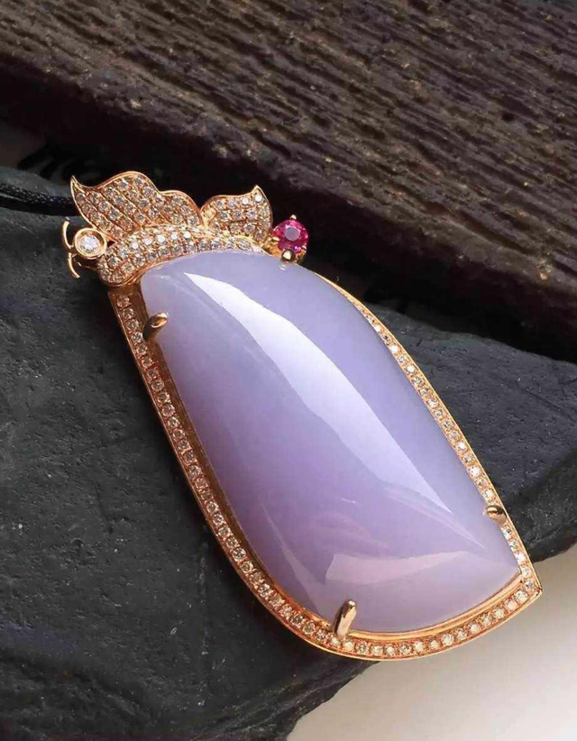 翡翠|绿肥红瘦,浮翠流丹,五彩缤纷的翡翠藏着怎样的四季风情?