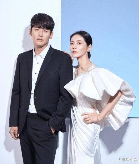 于晓光|不装了?于晓光深夜聚会搂美女,秋瓷炫相随,两人全程冷脸无交流