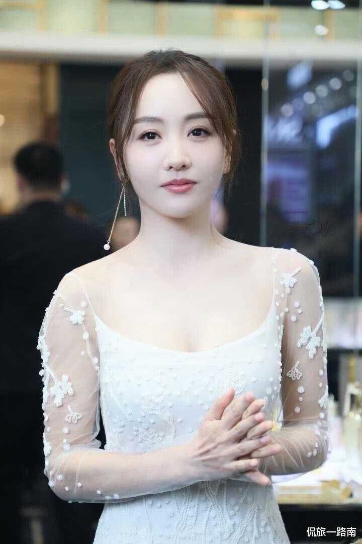 杨蓉|杨蓉的职业生涯与个人形象：深度解读与客观评价