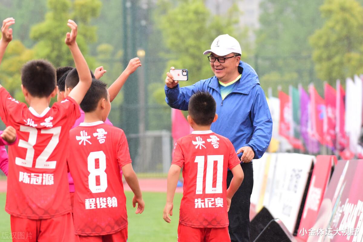 董路|45度炸!足协公开招聘,球迷荐董路,战术都想好了,与汪强组合