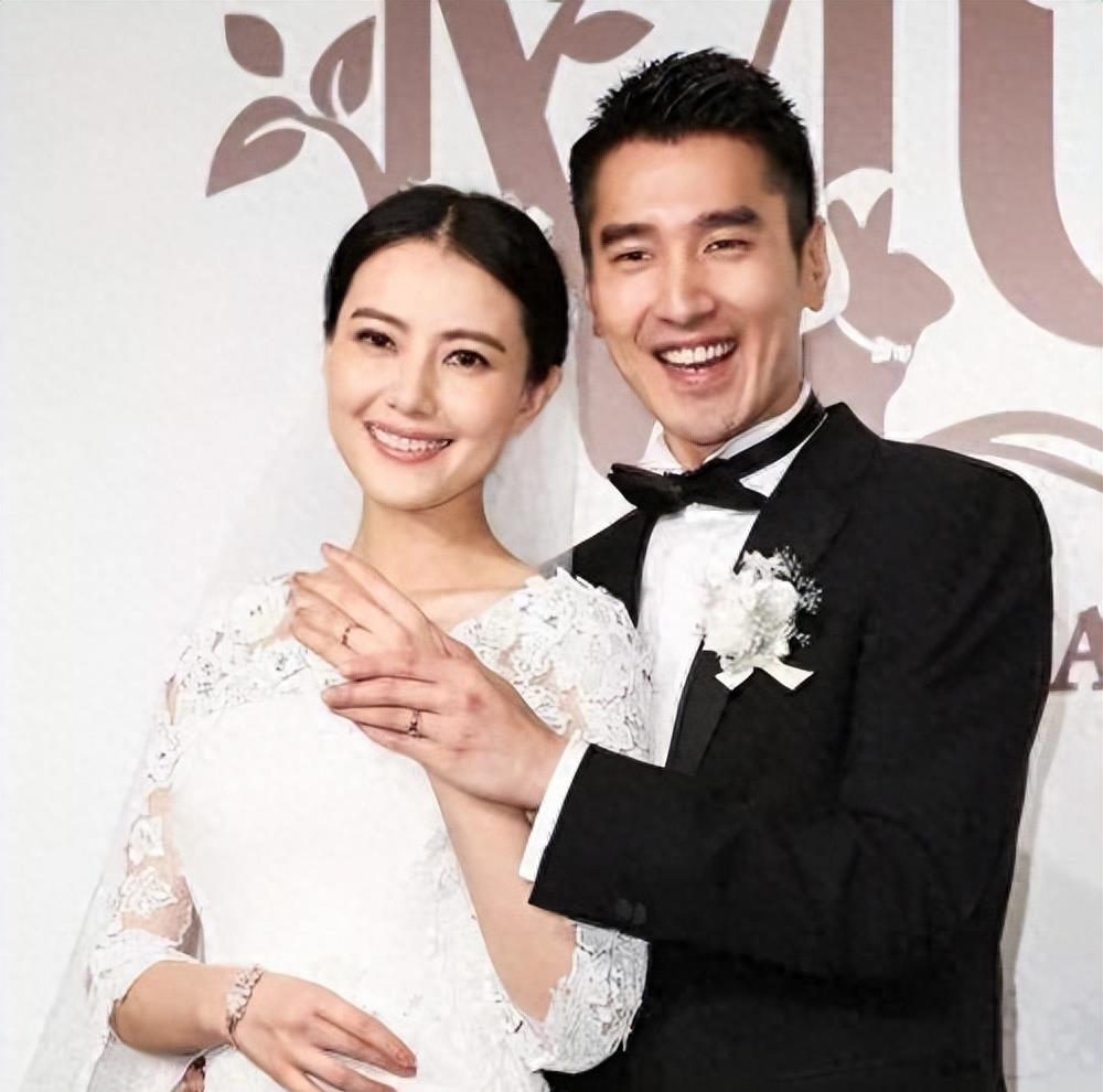 看似挺清纯,实则情史混乱的6大女星,个个都是“老司机”