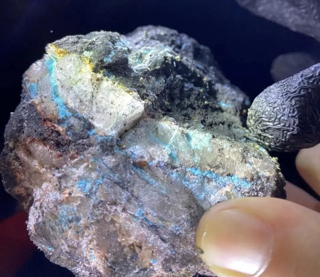 笑果文化|“开饭喜剧”脱口秀剧场光谷开业