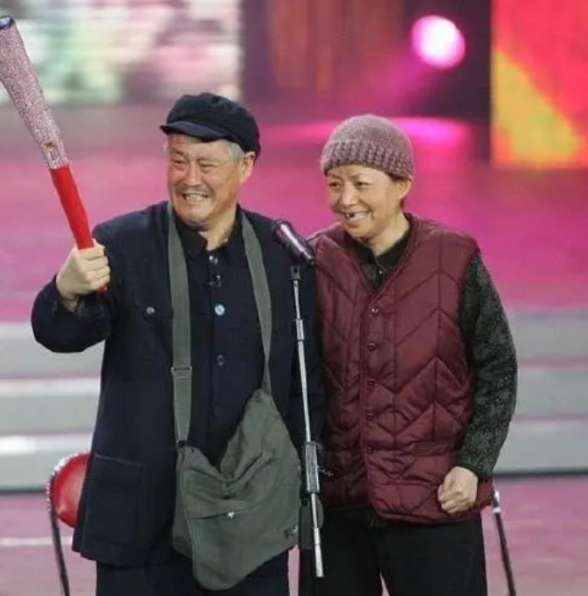 24年春晚主题官宣后,被网友的评论笑死,赵本山的担心恐怕要成真