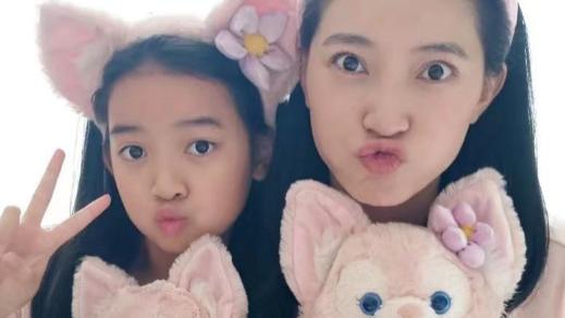 聂远夫妇好宠女儿，9岁天天玩偶堆积如山价值不菲，超高颜值吸睛