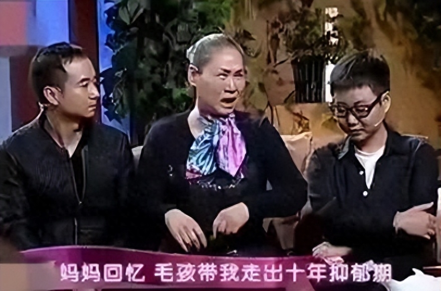 60岁被亲儿子带入演艺圈，73岁成了“百亿老太”，如今比儿子还要红