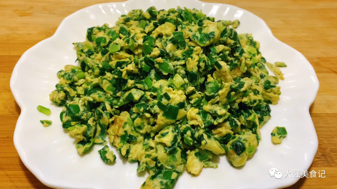 韭菜|韭菜和它是“好搭档”，每周吃2次，腰不酸了，腿不软，人精神了