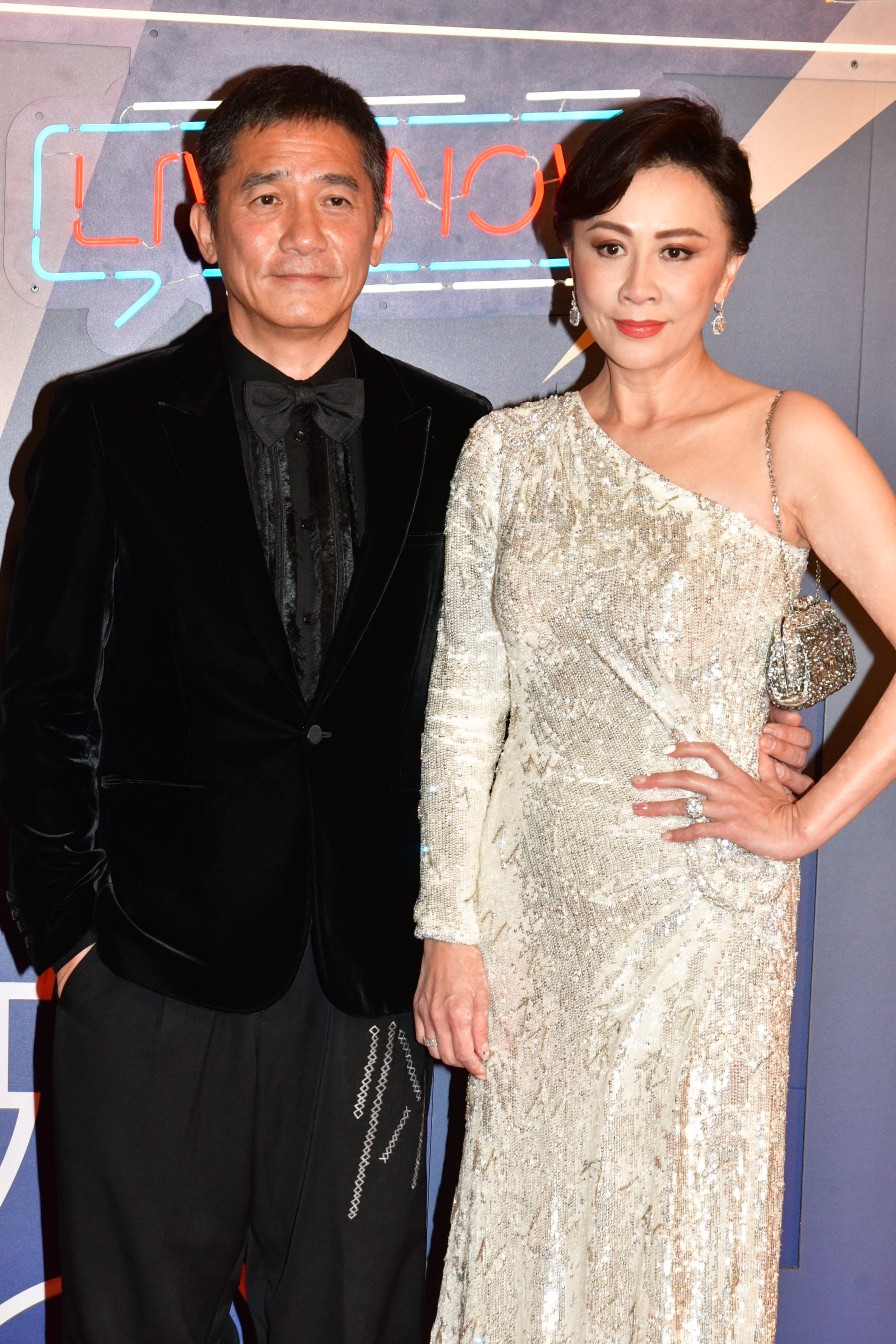 高丽虹|亚洲电影大奖红地毯：高丽虹端庄刘嘉玲贵气，郑裕玲瘦成纸片人