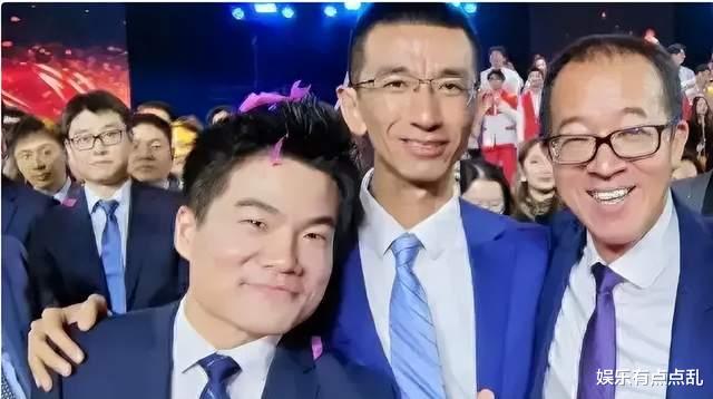 俞洪敏道歉, 众人皆在猜测董宇辉去向抉择, 只有雷佳音说得一针见血