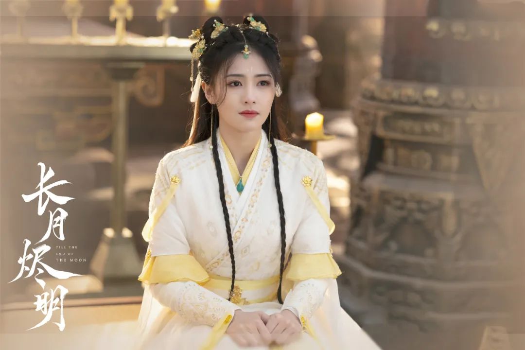 90后非流量花大突破!李沁、李一桐、白鹿领衔,谁将问鼎花旦宝座?