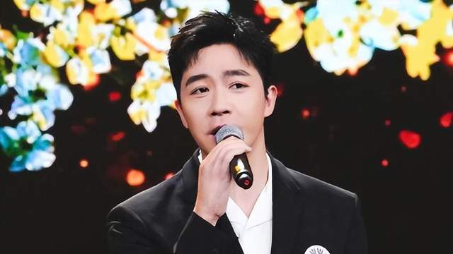 俞灏明|俞灏明亲测游泳四十分钟，再汗蒸十分钟，看到秤上掉一斤哭笑不得