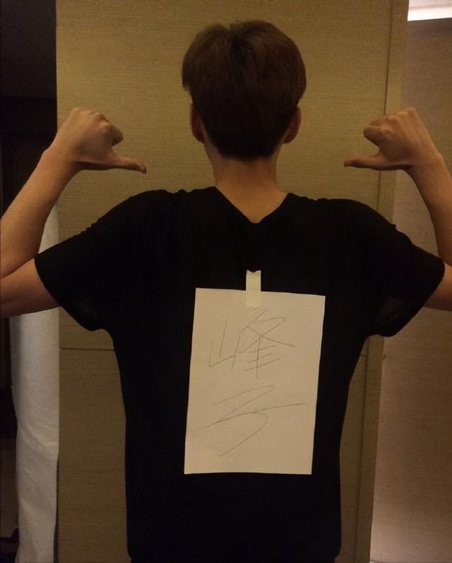 冯小刚|李易峰落幕成“照妖镜”,老炮冯小刚身边盘旋的京圈,算是崩盘了