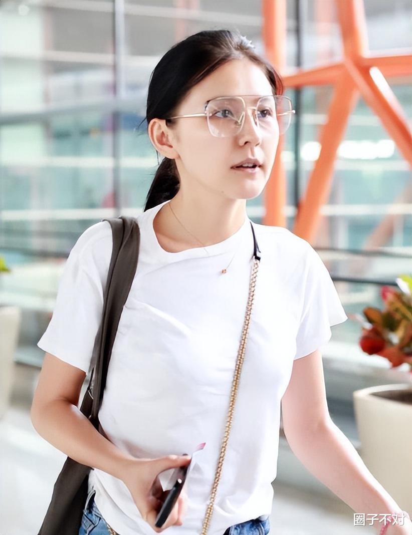 视后的奖杯还没揣热乎,热依扎就这么“塌”了?