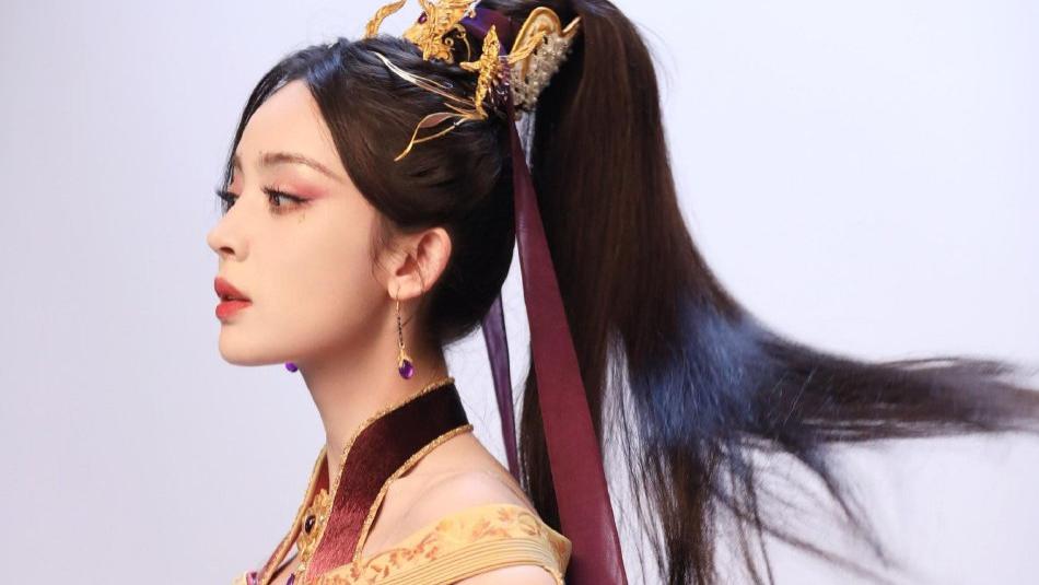 古力娜扎 娜扎：侠影倩姿，武术之美