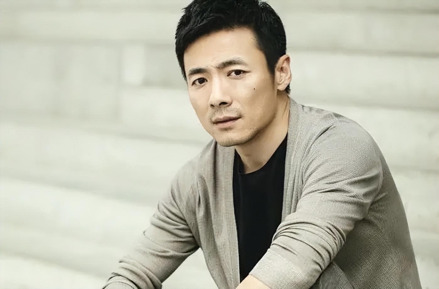 祖峰：我妻子很粗鲁，嗓门大，爱激动，没近视还戴眼镜，长得太黑