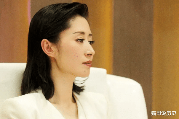 文员|《女士的品格》:通过几个职场女性,让大家感受他们的魅力