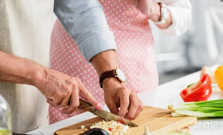 今天才知道，5个做饭的坏习惯会致癌，很多家庭都要改，尤其第 1 个