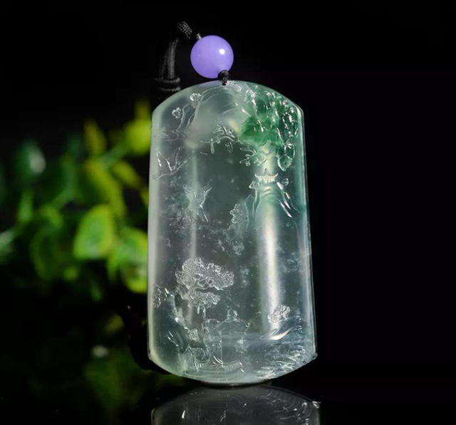 冰种翡翠|冰种翡翠也有棉絮,为什么还那么受欢迎?