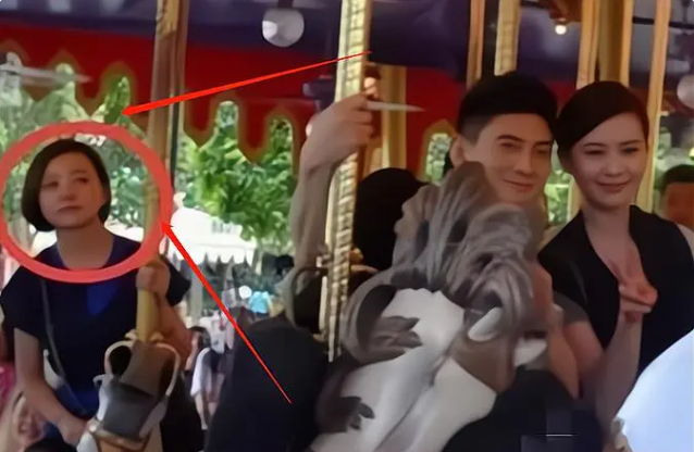 刘诗诗离婚前兆？个人名义捐款，已摘婚戒，经纪人保管吴奇隆存款