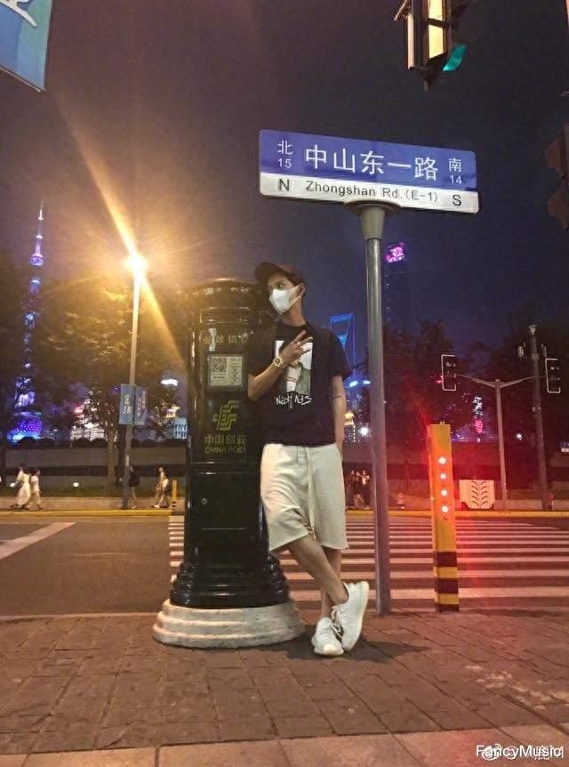 顶流模仿者鹿哈自曝收入，7个月赚3500万，买房就花1100万