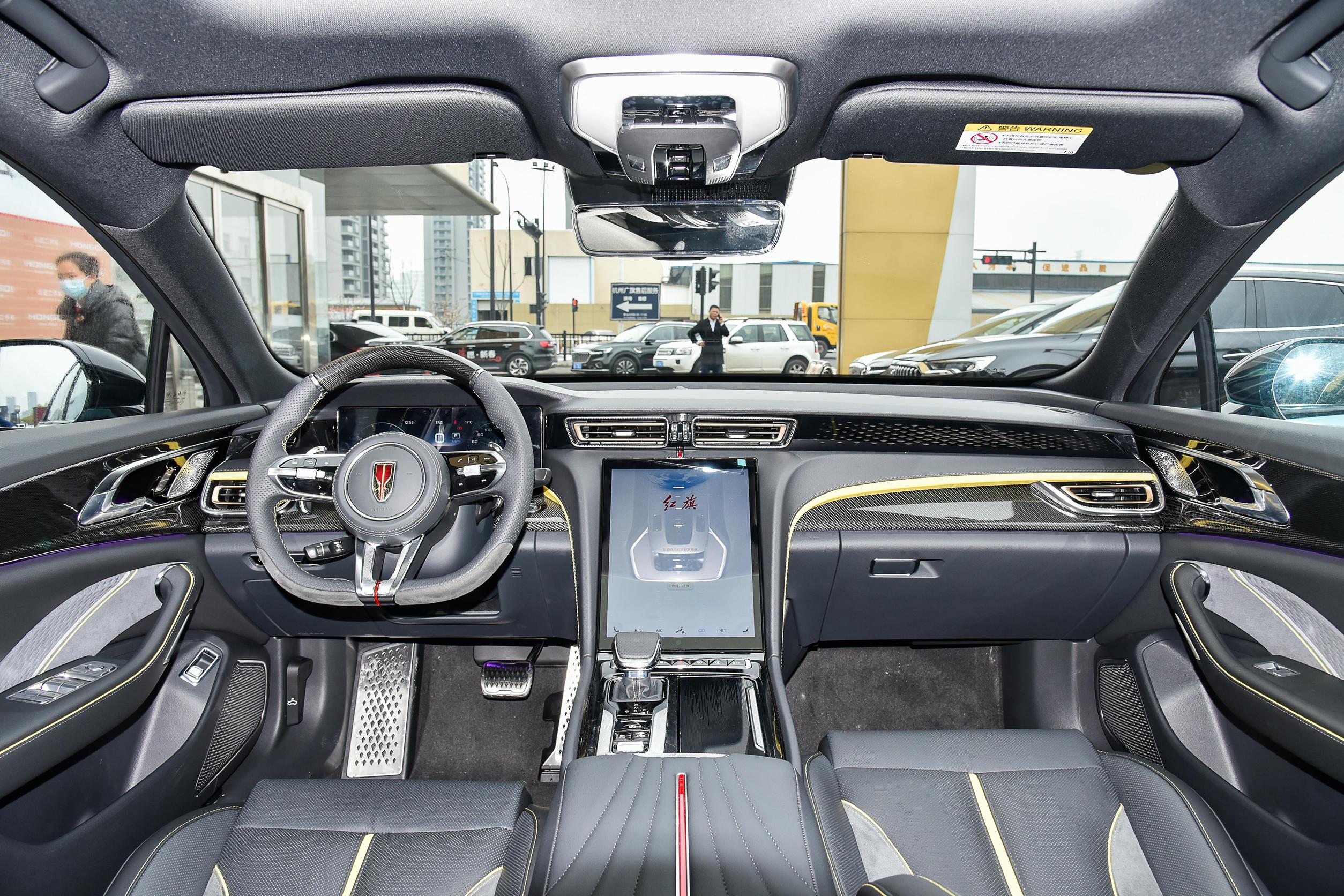 48万起,标配2.0t 8at动力,车长近5米,红旗h6值得买吗?