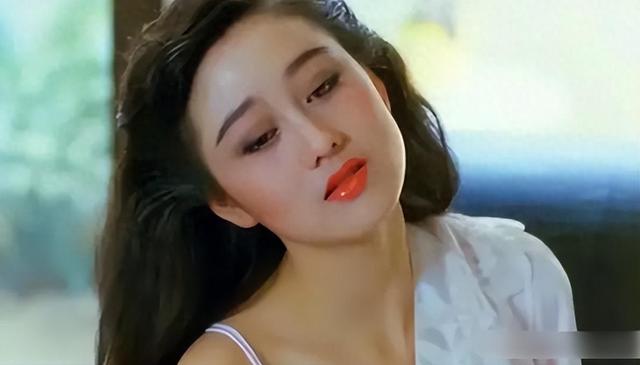 被大佬“藏”起来的4位女星，年轻时都是人间尤物，个个绝色佳人